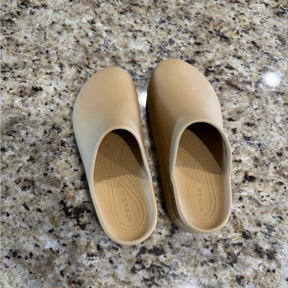 CROCS Dylan Platform Clog